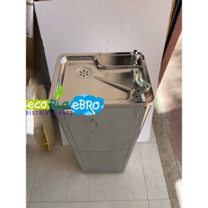 vista-ambiente-FUENTE-DE-AGUA-INOX-CON-SURTIDOR-(25-litros-hora)-ecobioebro